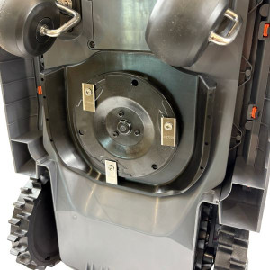 Robot tondeuse Oleo Mac R500i - Jusqu'à 500m²