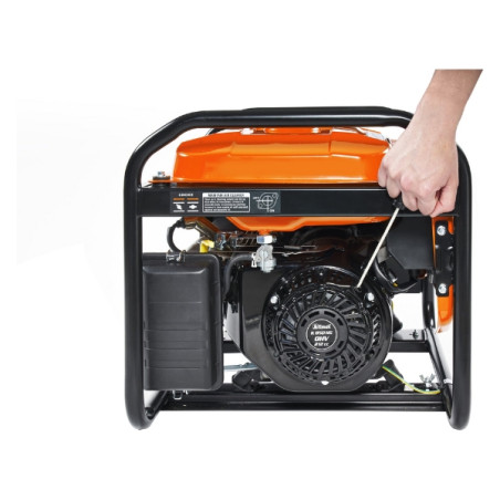 Groupe électrogène AVR 3000w Oleo Mac OM PGE 35 DCS