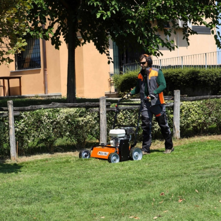 Scarificateur thermique Oleo Mac SCA50H