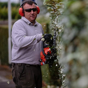 Taille-haie thermique Echo HC2810ESR pro coupe: 62cm, 21.2 cm³