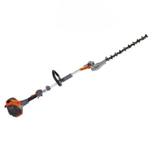 Taille-Haie sur perche Oleo Mac BC241HC travail en hauteur