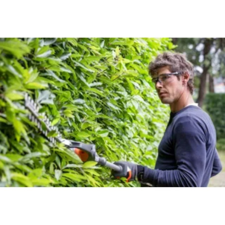 Taille-haie sur perche à batterie Husqvarna 520iHT4 télescopique jusqu'à 4.5m