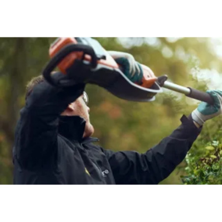 Taille-haie sur perche à batterie Husqvarna 520iHT4 télescopique jusqu'à 4.5m