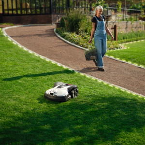 Robot tondeuse Husqvarna Automower sans fil 450V NERA - Surface 7500m²