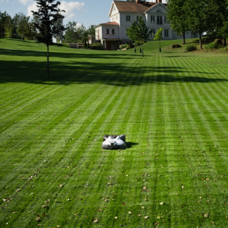 Robot tondeuse Husqvarna Automower sans fil 450V NERA - Surface 7500m²