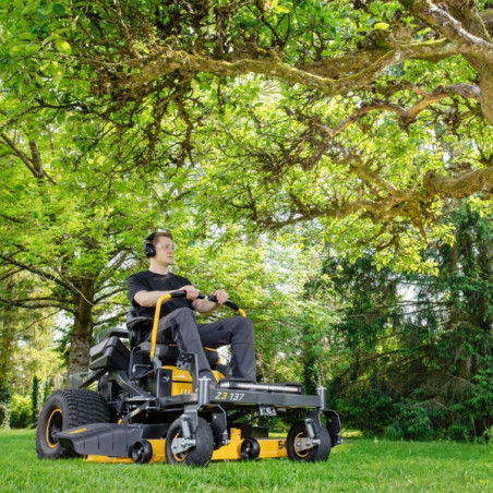 Tondeuse Cub Cadet Ultima Zero Turn Z3 137 - Coupe 137cm Moteur 726cm³
