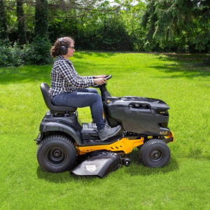 Tracteur Tondeuse Cub Cadet LT3 S108 éjection latérale - Coupe 108 cm