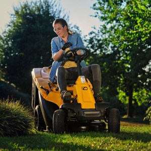 Minirider autoportée éjection arrière Cub Cadet LR2NR76 - coupe 76 cm