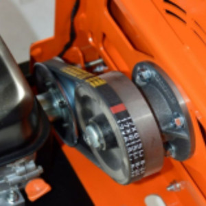 Broyeur de branches et végétaux thermique Oleo Mac OMB JR6