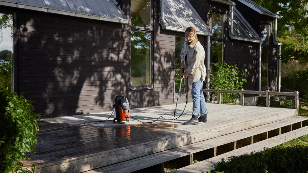 Utilisation du Souffleur de feuilles dans son jardin