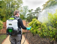 Machine pulvérisateur