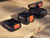 Batteries et chargeurs pour outils de jardin sans fil